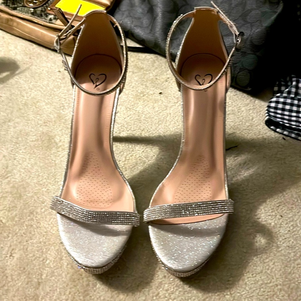 Windsor silver prom shoes.
